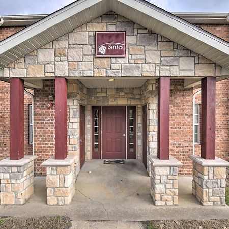 Branson Apartment With Pool - 5 Mi To Marvel Cave! Exterior photo